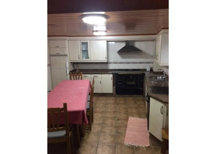 O Canton منزل ريفي A Bola